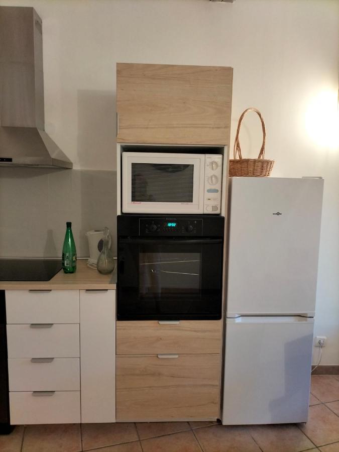 Appartement De Charme Вер-Пон-дю-Гар Екстер'єр фото